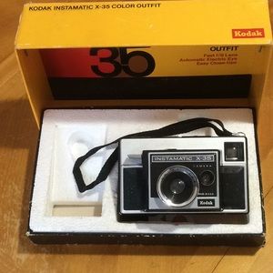 Vintage KODAK INSTAMATIC X-35 Camera